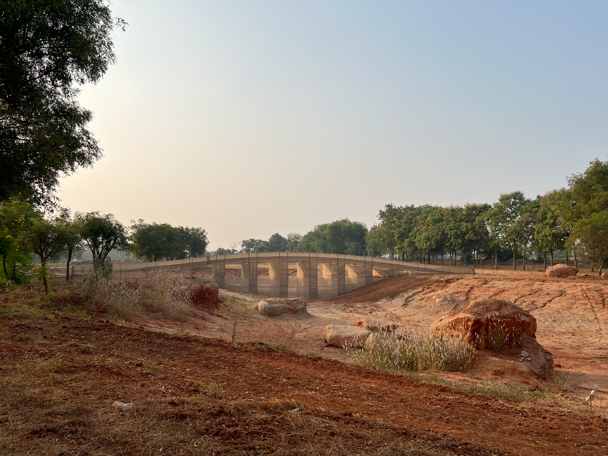 Designed by Jem Hanbury, this full scale mock up depicts the final form and scale of the bridge crossing the newly planned lake.
